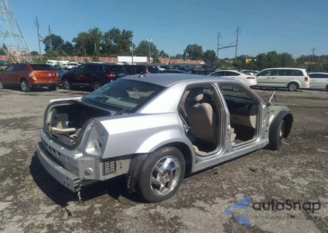 2006 Chrysler 300 C z USA, uszkodzony, nr VIN 2C3LA63H46H135084